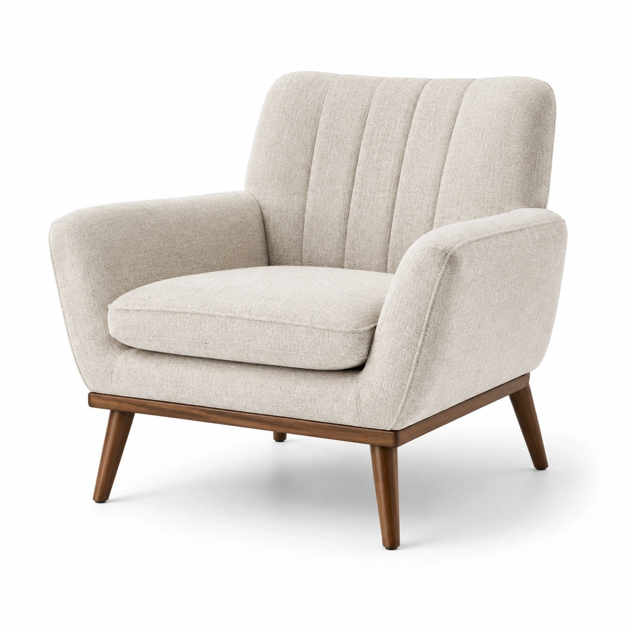 Poltrona in tessuto beige con gambe in legno massello